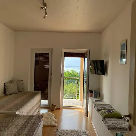 Apartment Amazing View Balatonalmadi